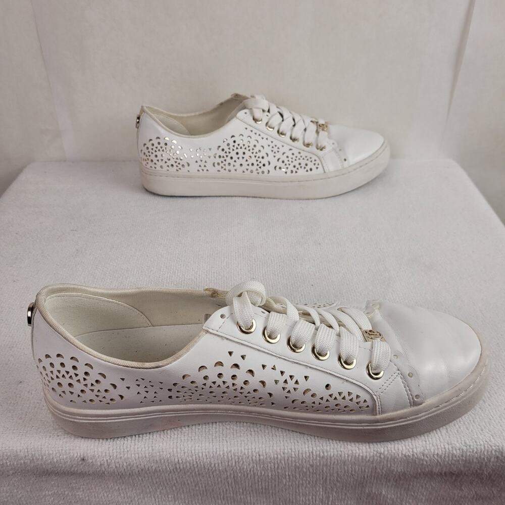 Liz Claiborne Winslow white metallic laser cut low top sneakers size 7.5 Boho